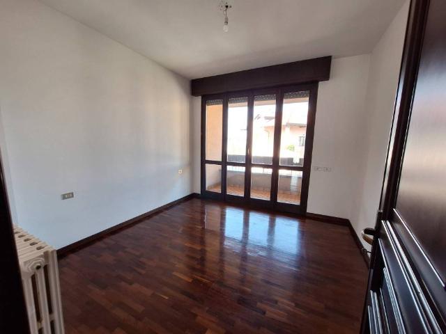 Appartamento in affitto a San Martino, Legnano