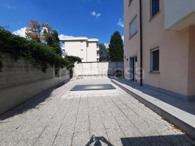 Appartamento in affitto a Oltresempione, Legnano