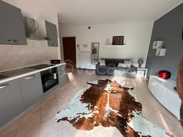 Appartamento in affitto a Oltresempione, Legnano