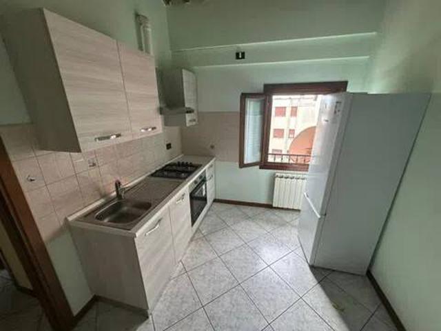 Appartamento in affitto a Lendinara, Veneto