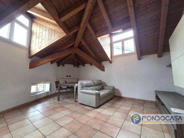 Appartamento in affitto a Copreno, Lentate Sul Seveso