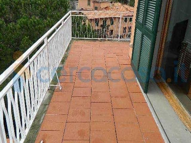 Appartamento in affitto a Solaro, Lerici