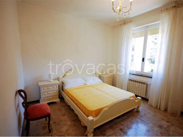Appartamento in affitto a Carbognano, Lerici