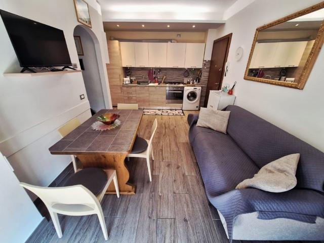 Appartamento in affitto a Carbognano, Lerici