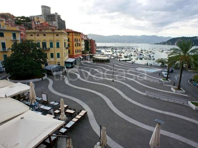 Appartamento in affitto a Carbognano, Lerici