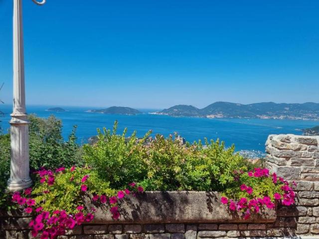 Appartamento in affitto a La Serra, Lerici