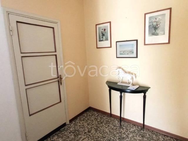 Appartamento in affitto a Villa Lesa, Lesa