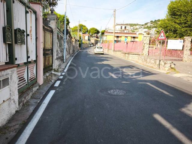 Appartamento in affitto a Lettere, Campania