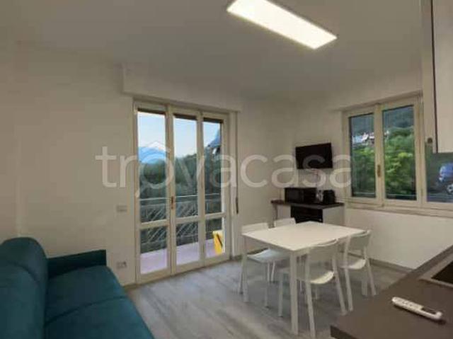 Appartamento in affitto a Lierna, Lombardia