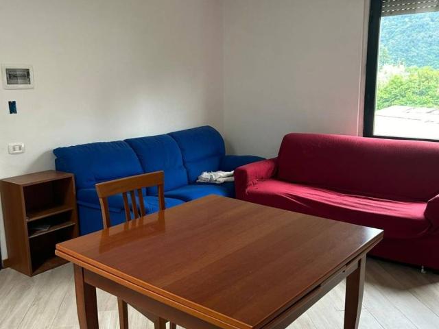 Appartamento in affitto a Lipomo, Lombardia