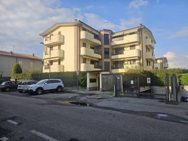 Appartamento in affitto a Lissone, Rutunda