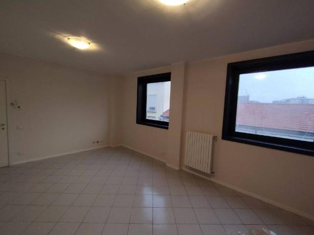 Appartamento in affitto a Lissone, Lombardia