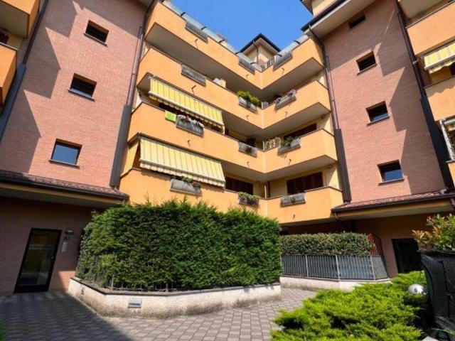Appartamento in affitto a Cascina Convenio, Lissone