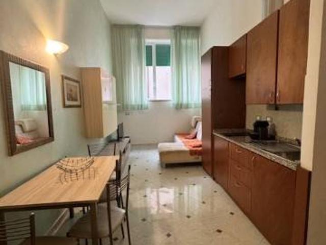 Appartamento in affitto a Largo Attias, Livorno