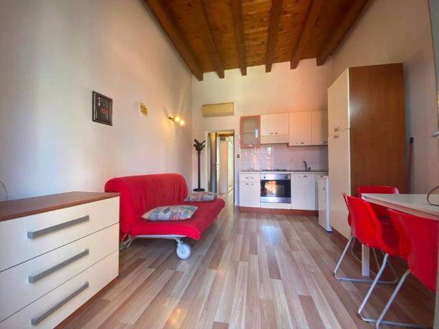 Appartamento in affitto a Lodi, Borgo Adda