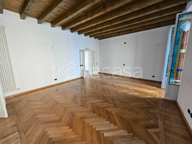 Appartamento in affitto a Revellino, Lodi