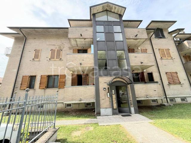 Appartamento in affitto a Manera, Lomazzo