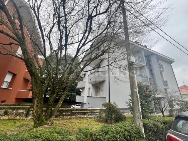 Appartamento in affitto a Lomazzo, Lombardia