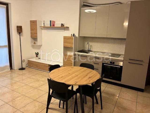 Appartamento in affitto a Lomazzo, Lombardia