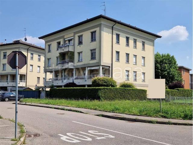 Appartamento in affitto a Lomazzo, Lombardia