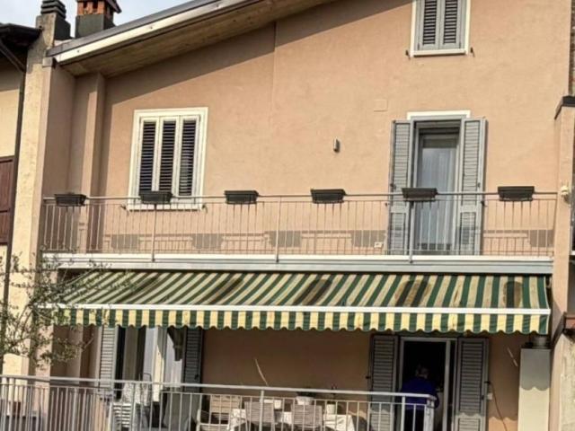 Appartamento in vendita a Lonato, Lombardia