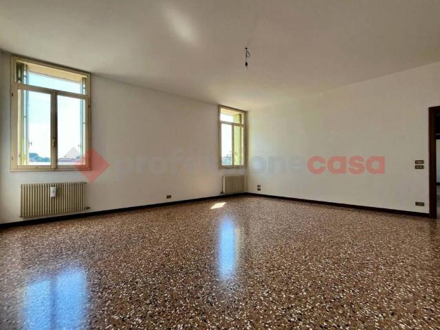 Appartamento in affitto a Lonigo, Veneto
