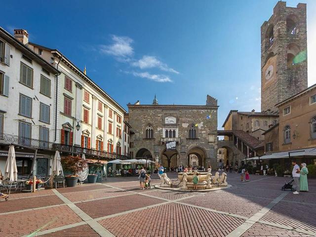 Appartamento in affitto a Lovere, Bergamo