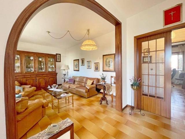 Appartamento in affitto a Bagni Di Lucca Ponte, Lucca