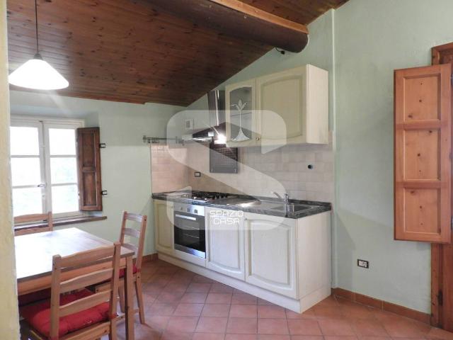 Appartamento in affitto a Cappella, Bagni Di Lucca Ponte