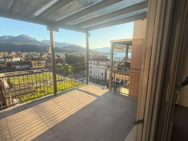 Appartamento in affitto a Comunità Montana Valli del Verbano, Luino