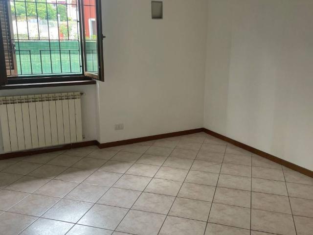 Appartamento in affitto a Castello, Lurate Caccivio