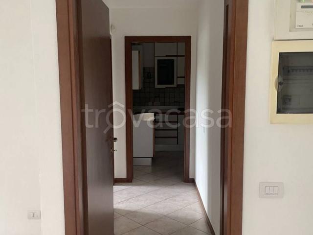 Appartamento in affitto a Caccivio, Lurate Caccivio