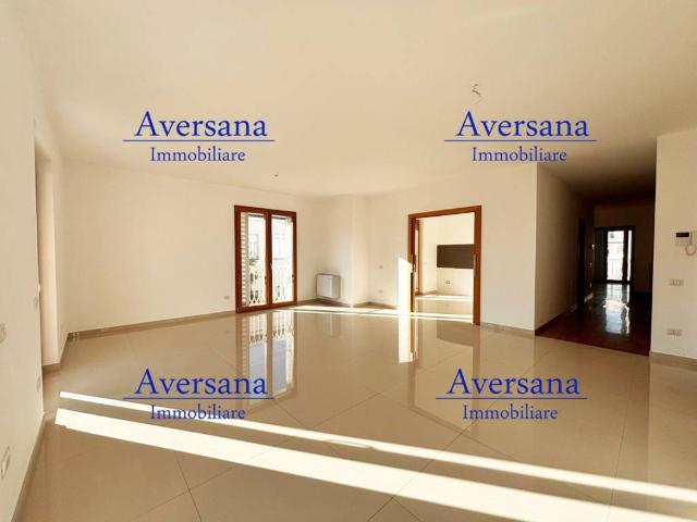Appartamento in affitto a Lusciano, Campania