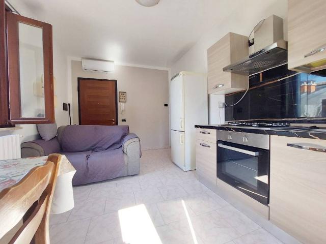 Appartamento in affitto a Bassa Reggiana, Re
