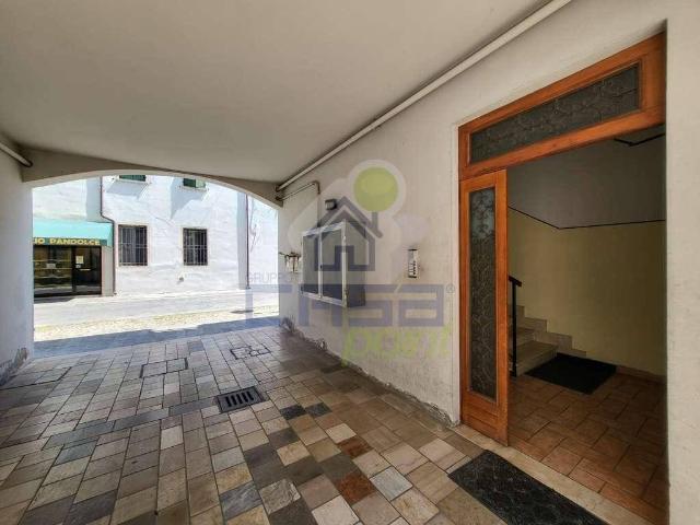 Appartamento in affitto a Bassa Reggiana, Re