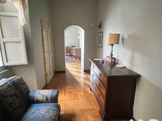 Appartamento in affitto a Centro storico, Marche