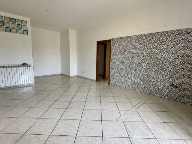 Appartamento in affitto a Maddaloni, Campania