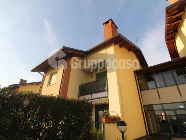 Appartamento in affitto a Magenta, Lombardia