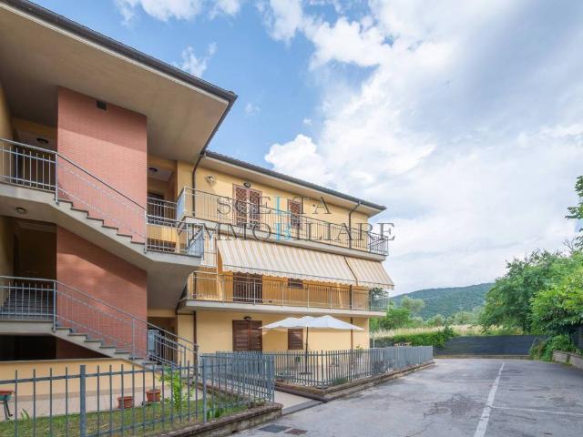 Appartamento in affitto a Magione, Perugia