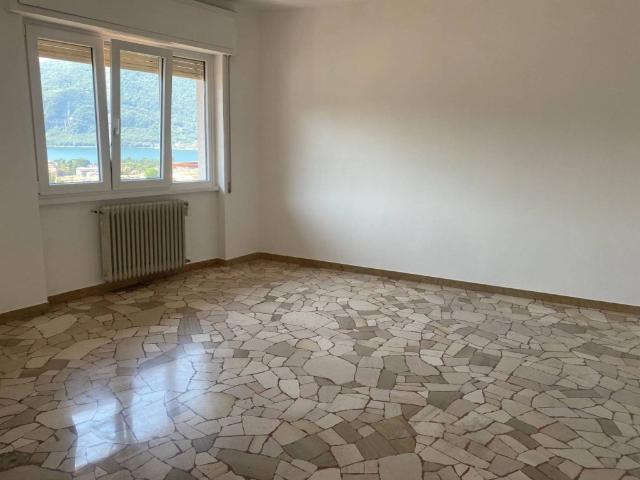 Appartamento in affitto a Mandello Del Lario, Lombardia