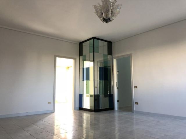 Appartamento in affitto a Puglia, Taranto
