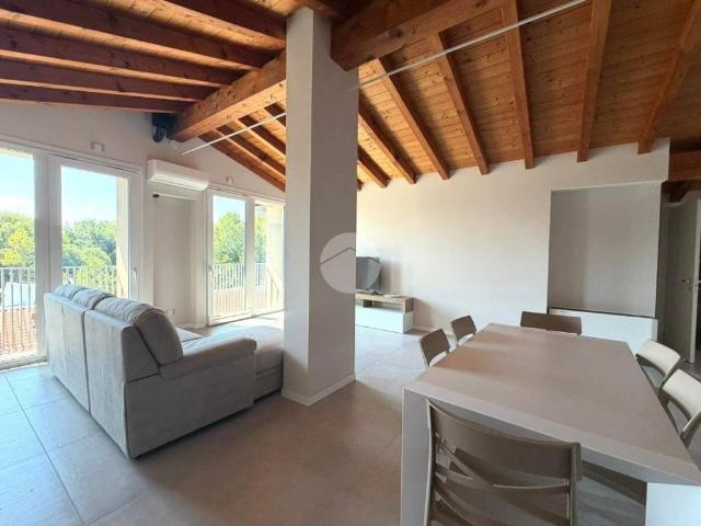 Appartamento in affitto a Crociale, Manerba Del Garda