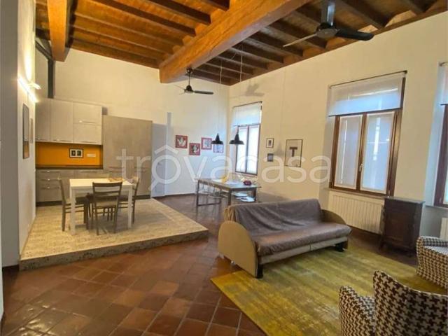 Appartamento in affitto a Rodigo, Lombardia