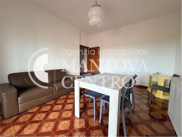 Appartamento in affitto a Due Pini, Mantova