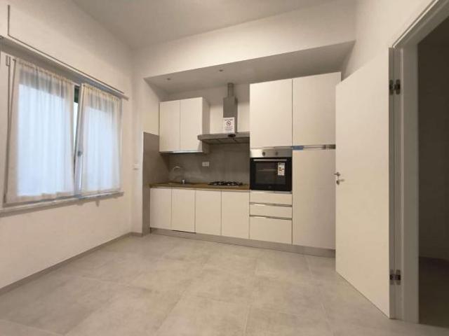 Appartamento in vendita a Carrara, Toscana