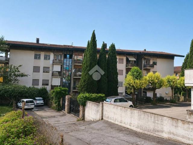 Appartamento in affitto a Costa Caselle, Marino