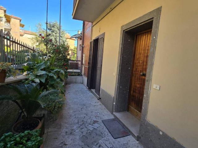 Appartamento in affitto a Costa Caselle, Roma Capitale