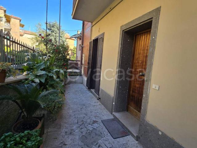 Appartamento in affitto a Costa Caselle, Roma Capitale