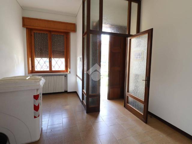 Appartamento in affitto a Marmirolo, Lombardia
