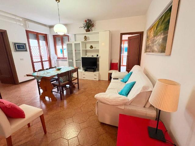 Appartamento in affitto a Unione dei Comuni della Val Vibrata, Martinsicuro